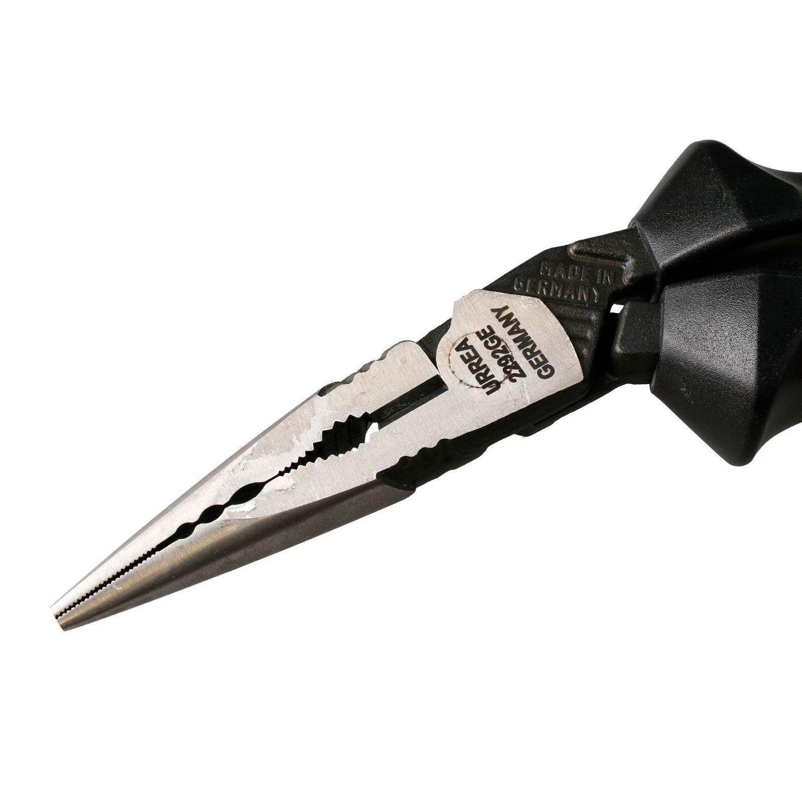 Pinza para electricista con mango bimaterial ergonómica con ángulo de 25° de 8-5/8" Urrea - Imagen 3
