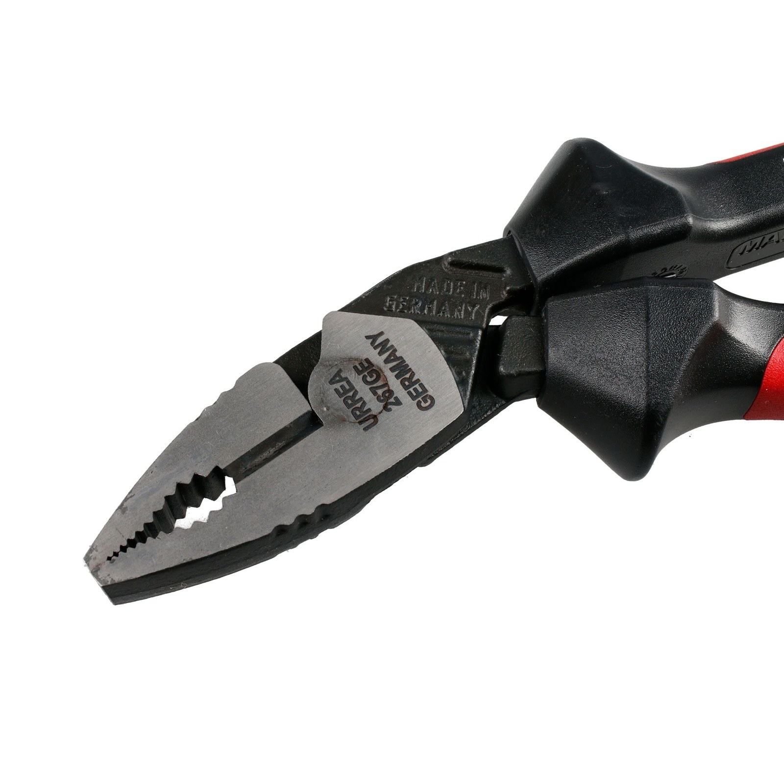 Pinza para electricista con mango bimaterial ergonómica con ángulo de 25° de 7-1/2" Urrea - Imagen 4